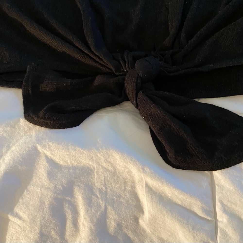 Top with/ Lace Shoulders - Picture 10 of 12